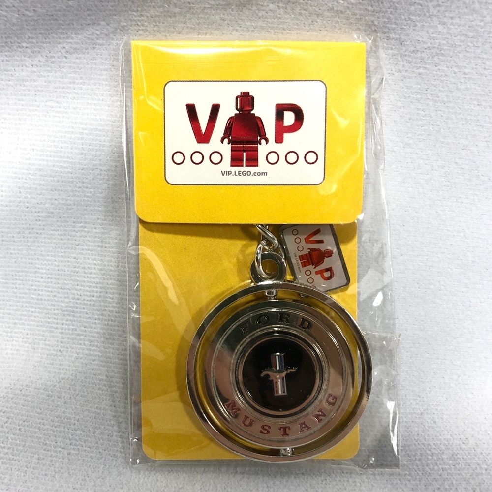 LEGO Creator Ford Mustang GT Keychain 2019 VIP Promo Gift - NEW - Picture 2 of 3